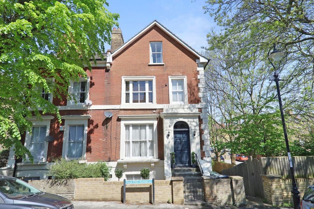 Property photo 1 of 15 14-059Fjhpropworld - 20A Peak Hill Avenue - 42 (1)