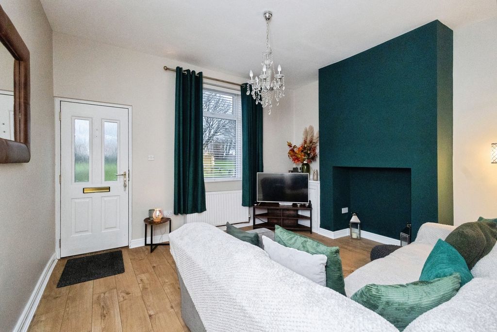 Property photo 2 of 20 Pbox-Img.Jpg