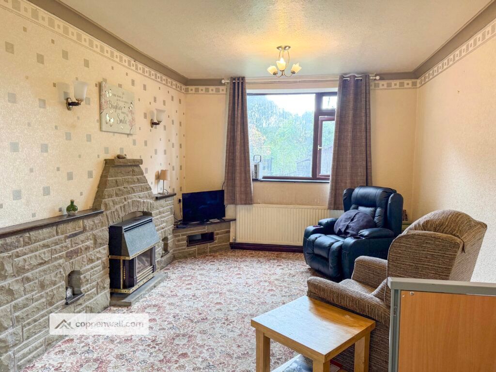Property photo 2 of 39
