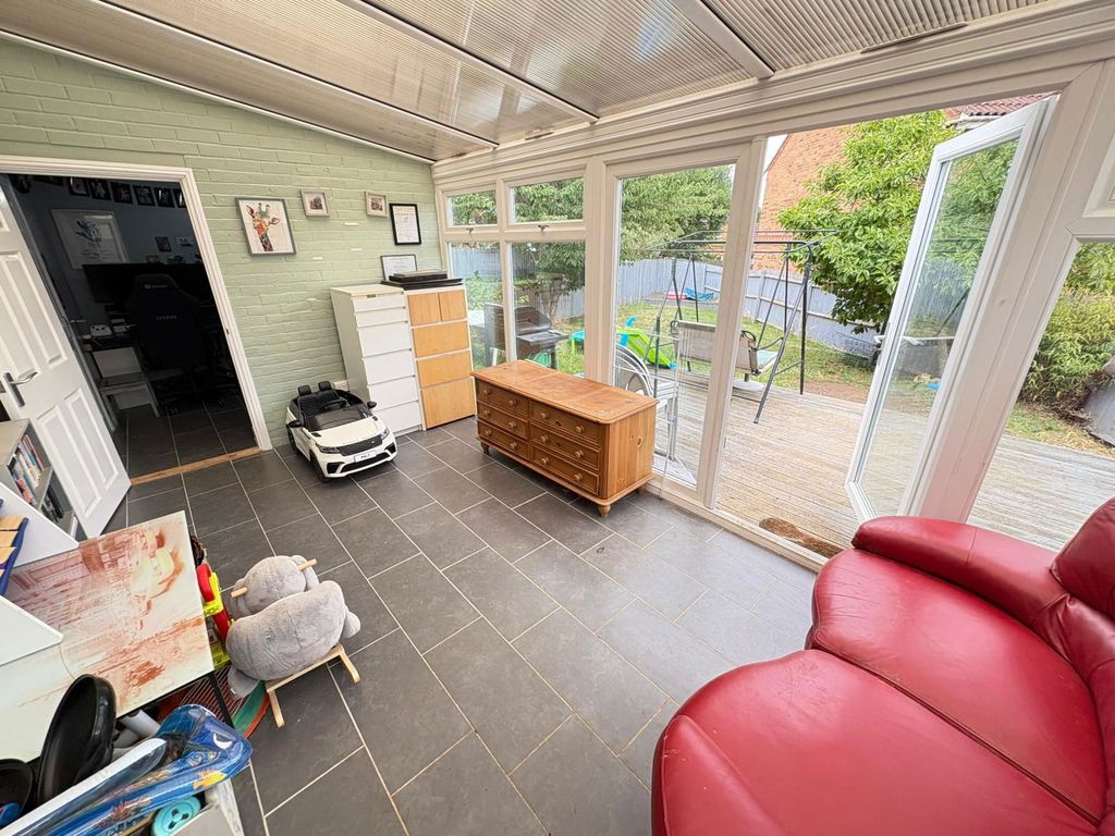 Property photo 3 of 12