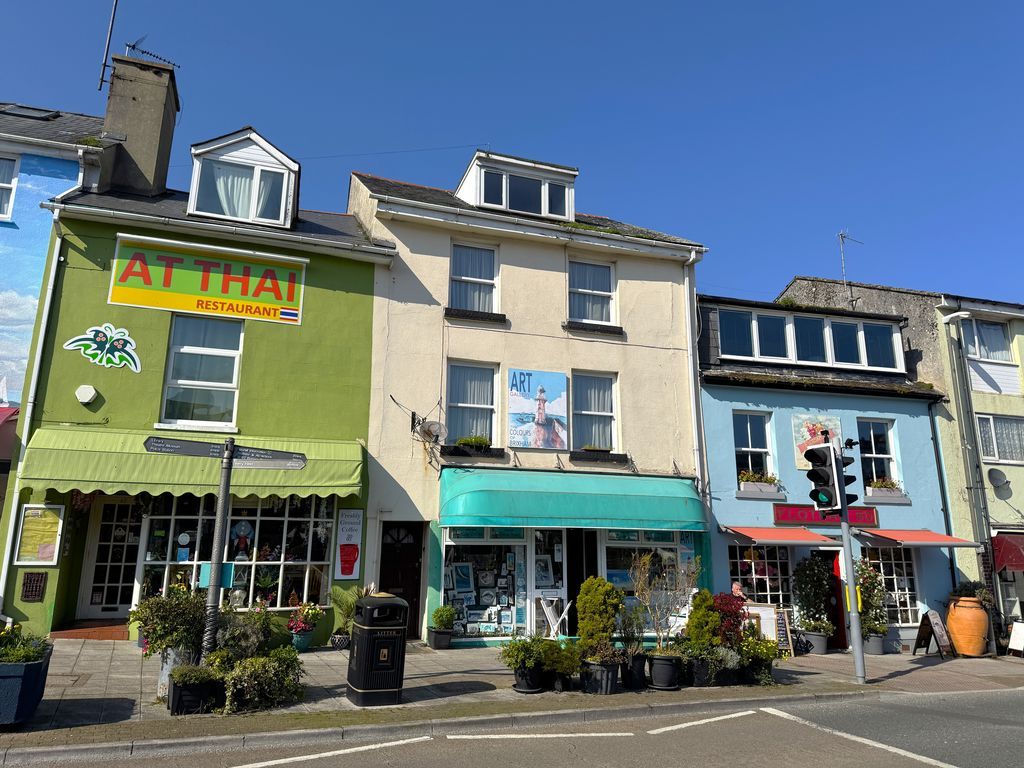 Property photo 1 of 13 Photo 7