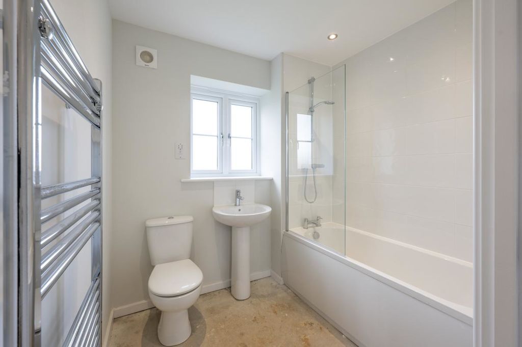 Property photo 3 of 5 Photo 5