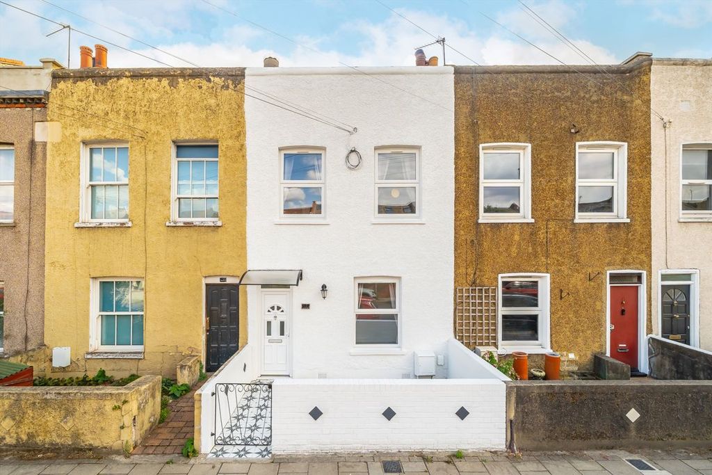 Property photo 1 of 7