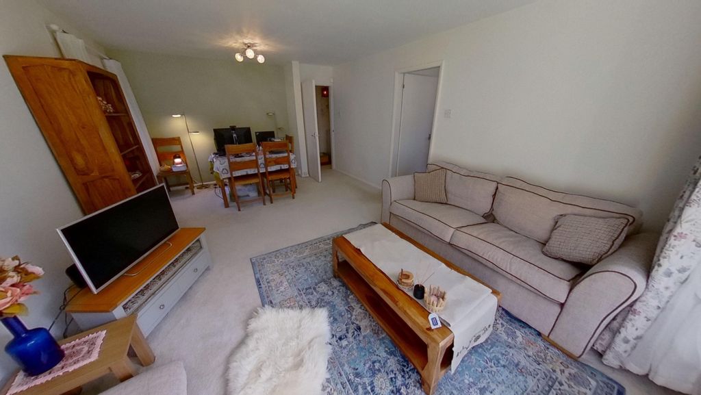 Property photo 3 of 8 39-Grosvenor-Park-Gardens-03252024110438.Jpg