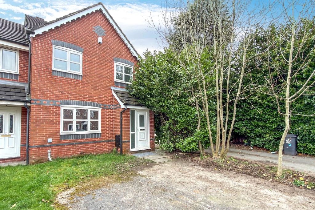 Property photo 1 of 20 Front External