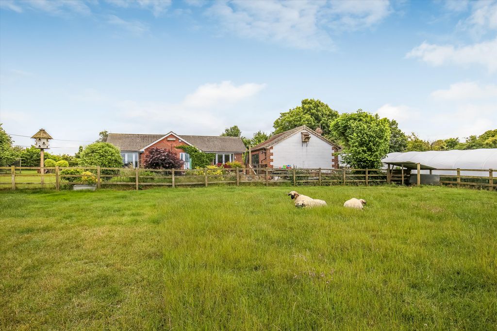 Property photo 3 of 19 Image