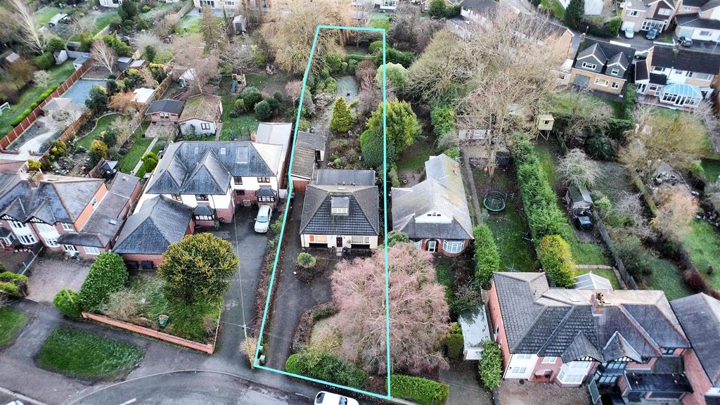 Property photo 2 of 19 Aerialglenroad.Jpg