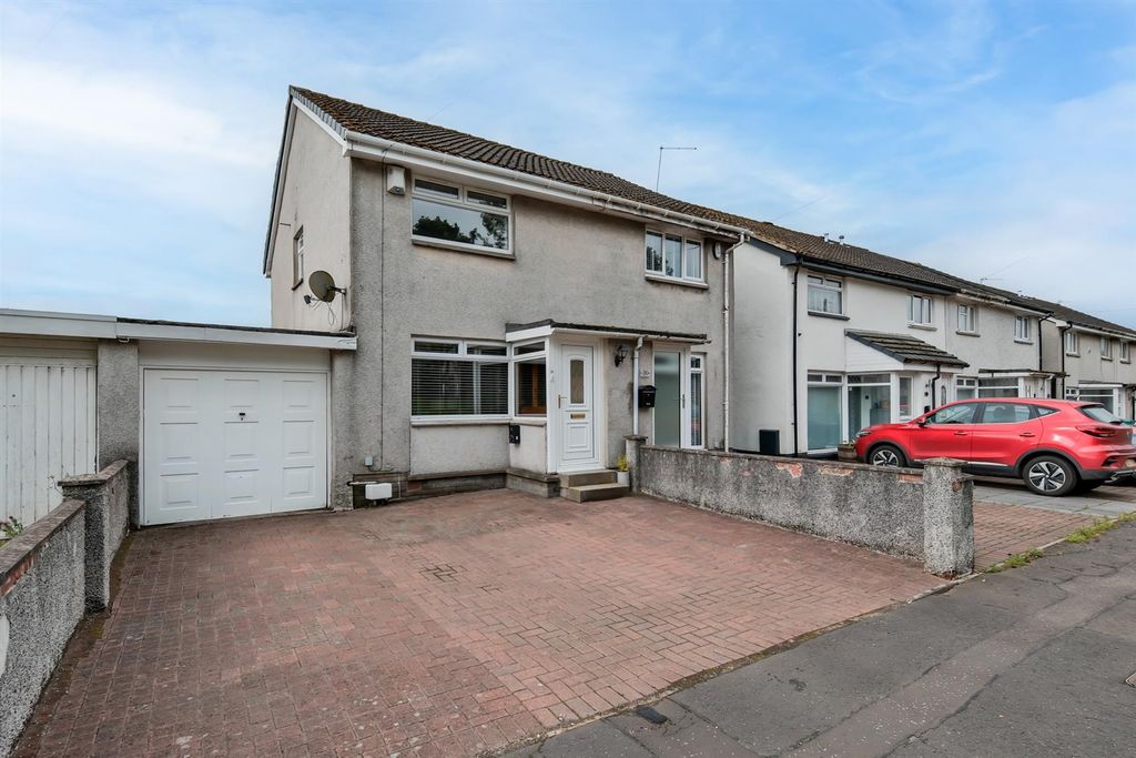 Property photo 2 of 32 007-32 Currieside Place, Shotts, ML7 4Al.Jpg