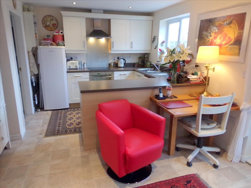Property photo 3 of 13