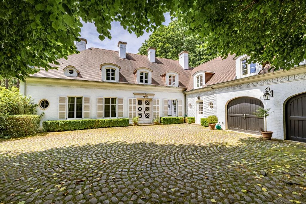 Property photo 1 of 27