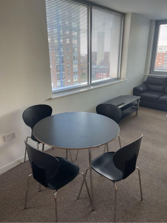 Property photo 3 of 9