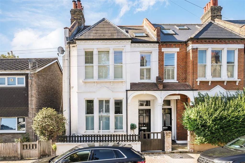 Property photo 1 of 7