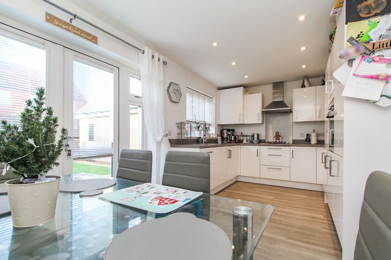 Property photo 3 of 15 Kitchen/Diner