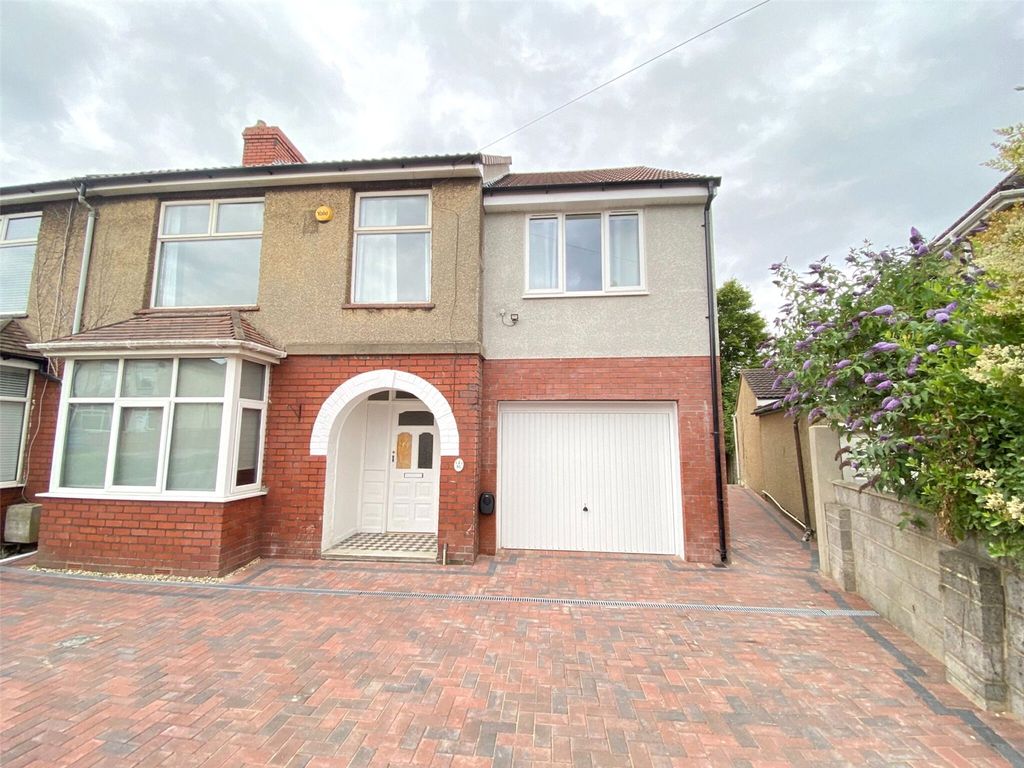 Property photo 1 of 12 Picture No. 18