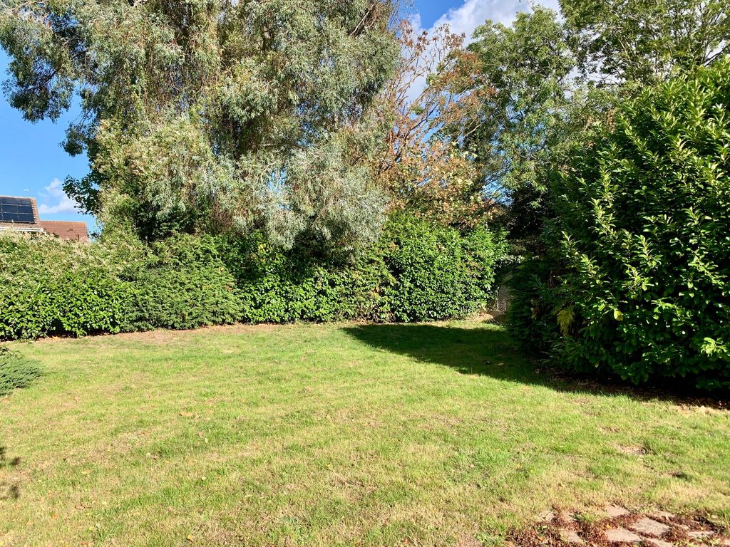 Property photo 1 of 12
