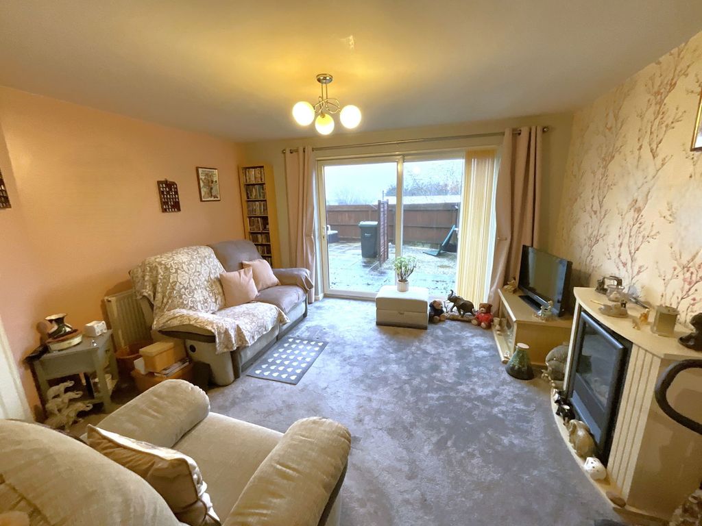 Property photo 3 of 8