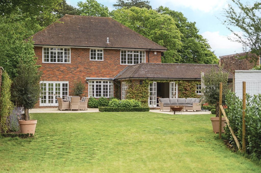 Additional image 42 of 4 bed detached house for saleGodalming, Surrey GU7