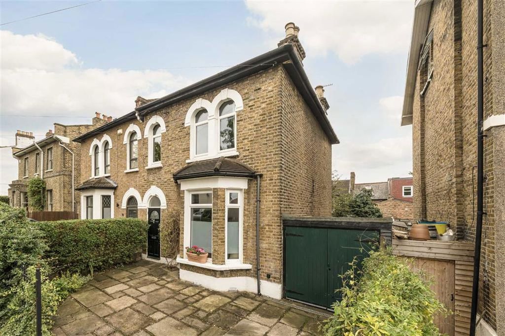 Property photo 1 of 13