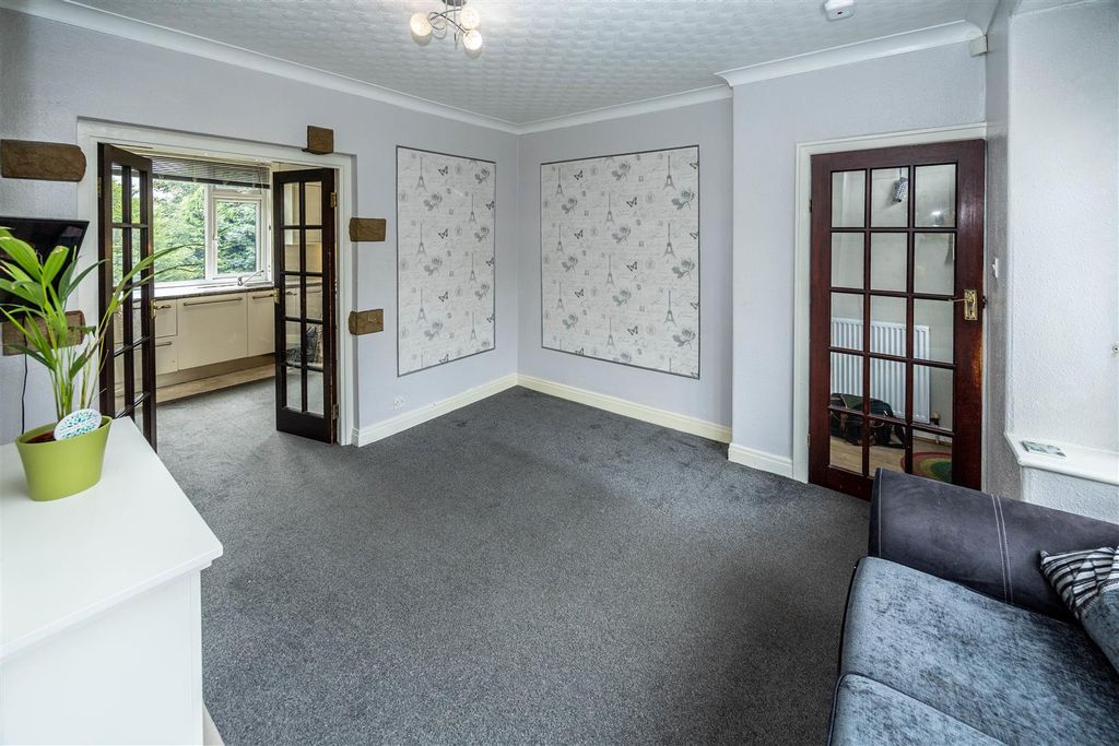 Property photo 3 of 21 519Bmfrdhudds-170826-27.Jpg
