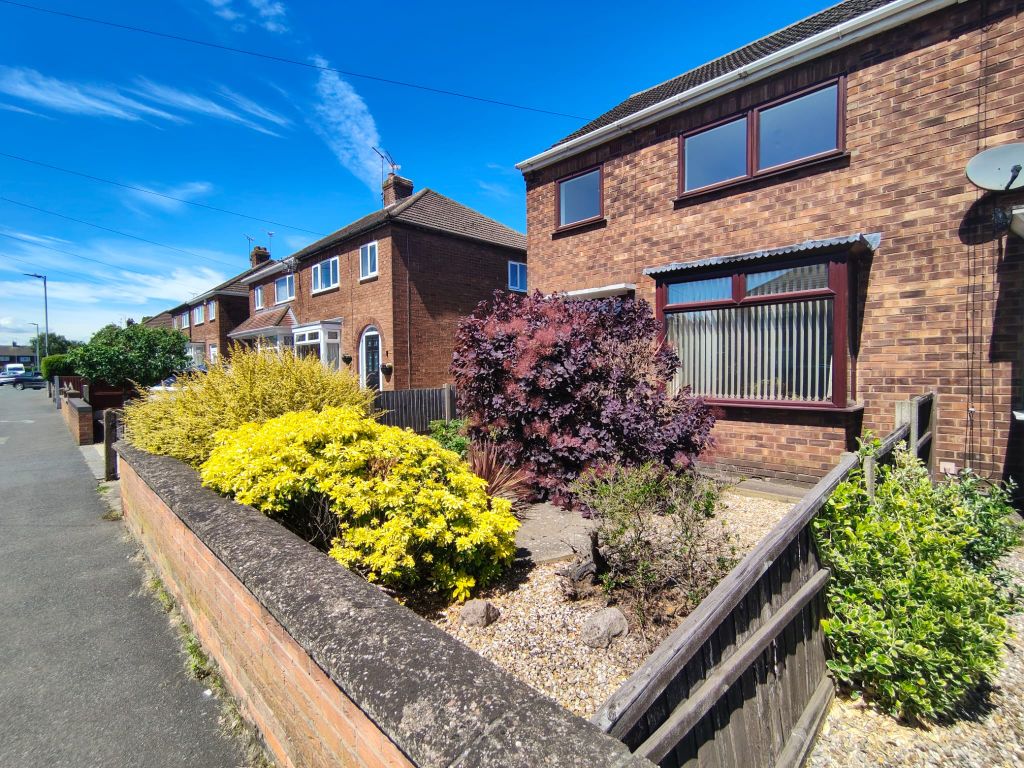 Property photo 1 of 18 Westerdale Road, Ashby, Scunthorpe, Dn16 2Qz