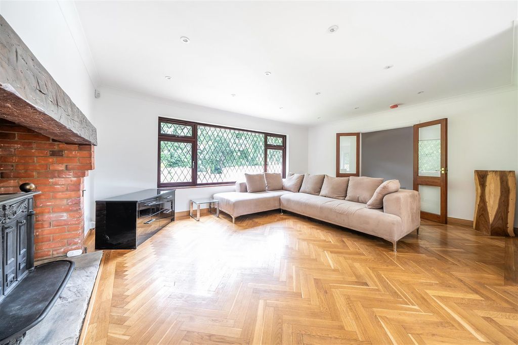 Property photo 2 of 14 Reception