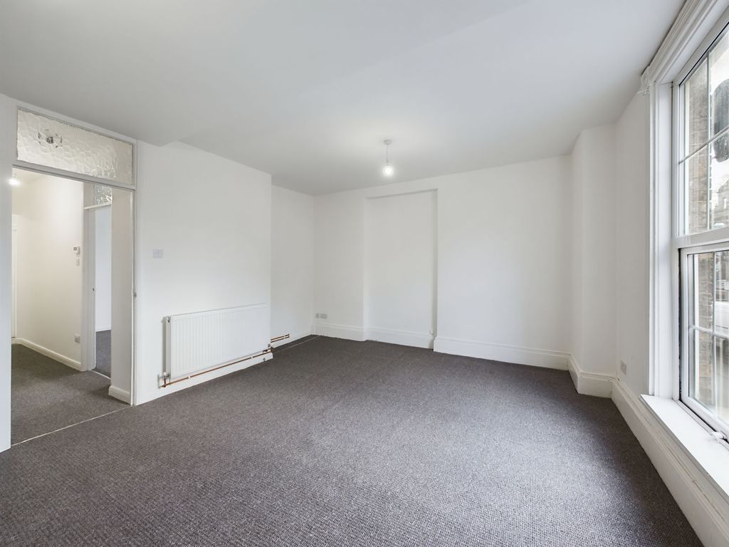 Property photo 3 of 38 Bkl498585Cam01128G0-Pr0228-Still002.Jpg