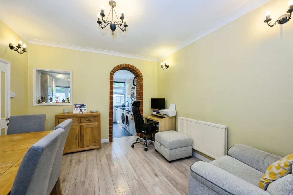 Property photo 3 of 13 Pbox-Img.Jpg