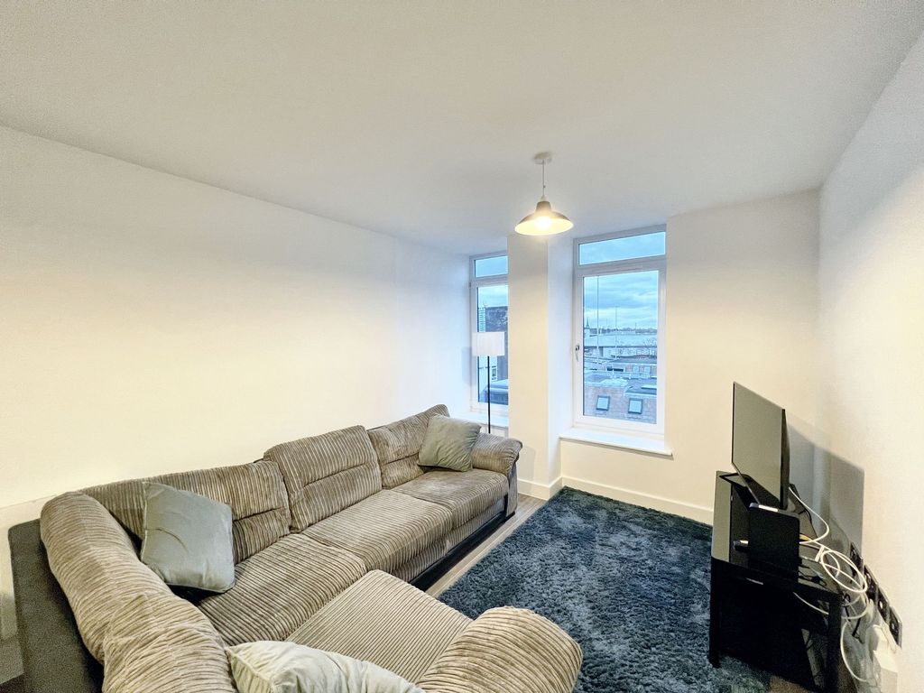 Property photo 2 of 11