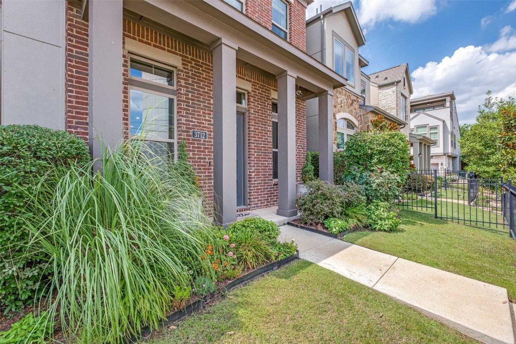 Property photo 2 of 2 <Alttext/>