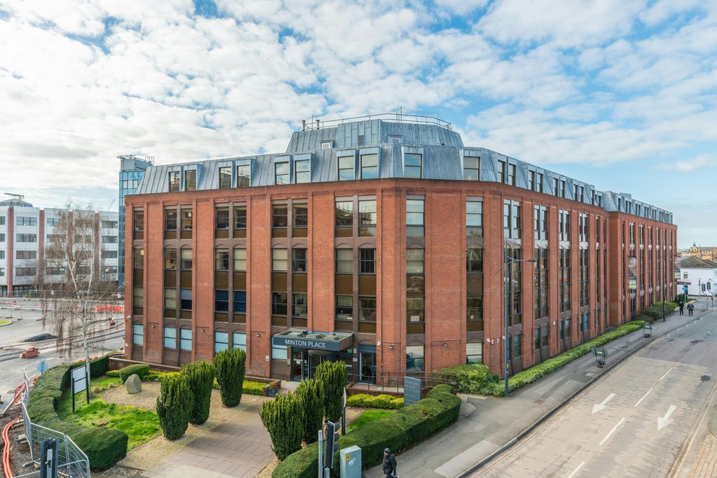 Property photo 1 of 10 Minton Place Swindon5.Jpg