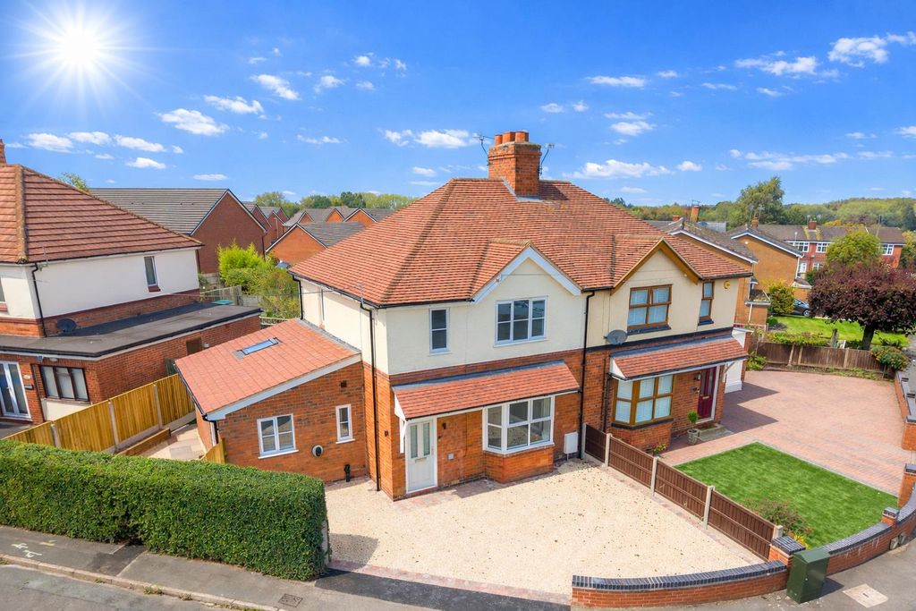 Property photo 1 of 32 Chatgpt Image Mar 18, 2026, 12_17_49 Pm.Png