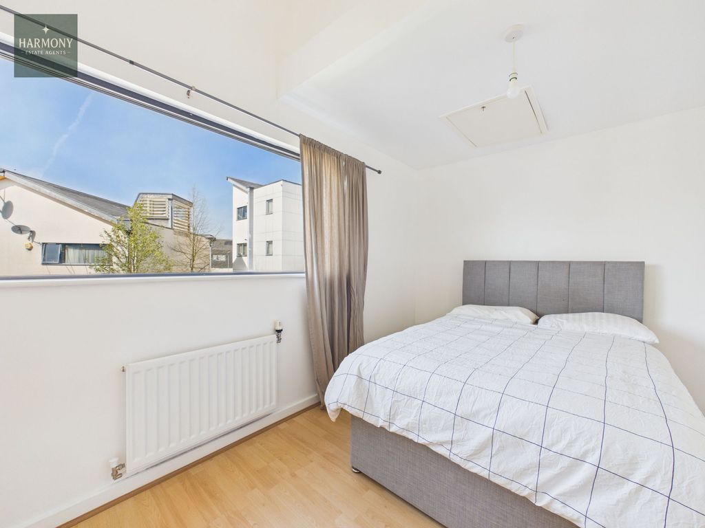 Property photo 1 of 30