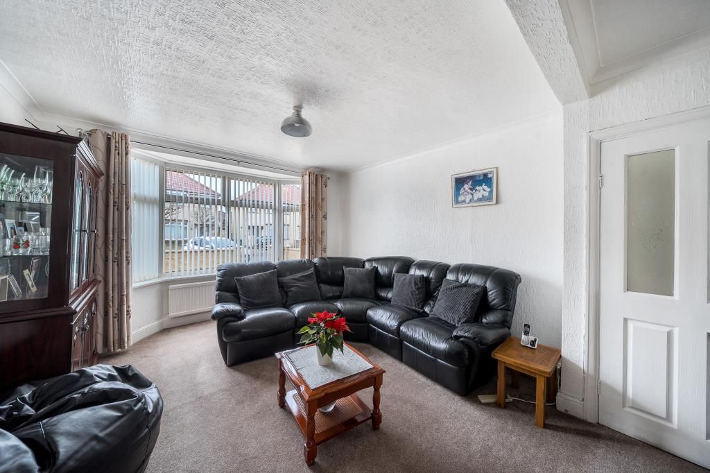 Property photo 3 of 18 Living Area