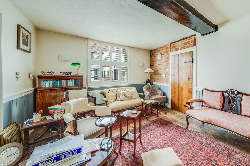 Property photo 3 of 19