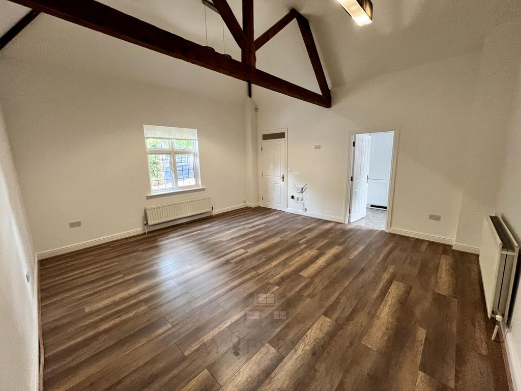 Property photo 3 of 10 Living Room