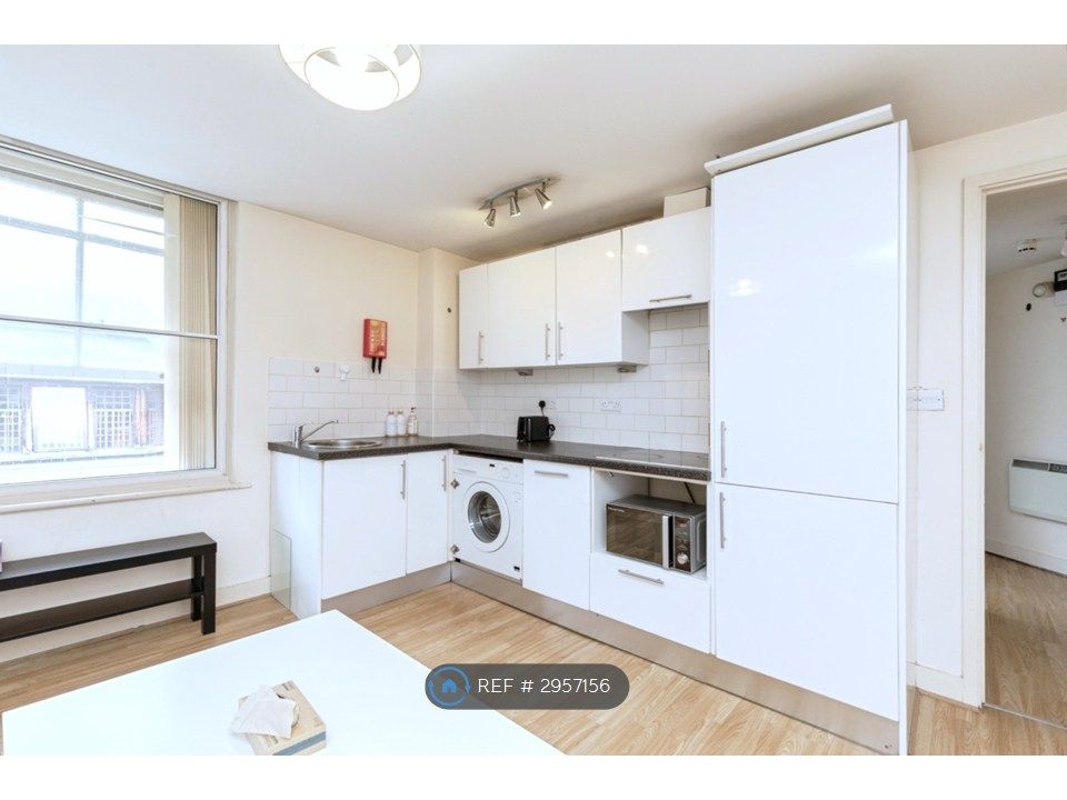 Property photo 2 of 3