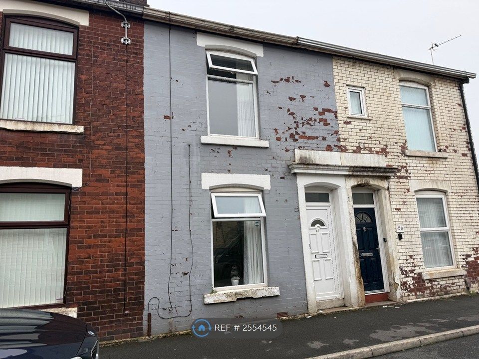 Property photo 2 of 14