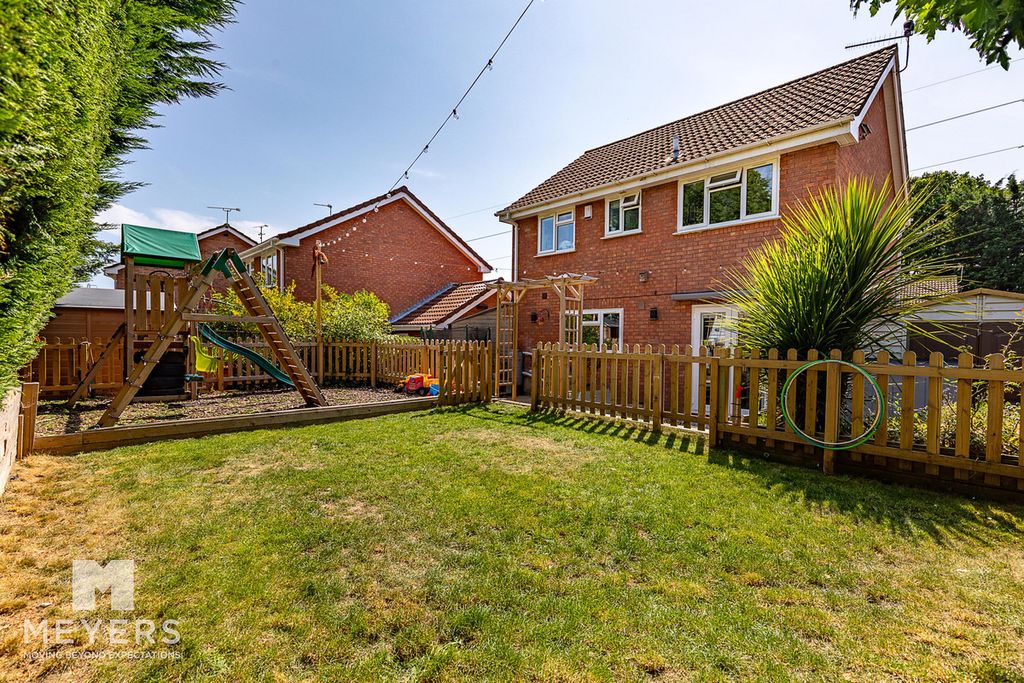 Property photo 2 of 17