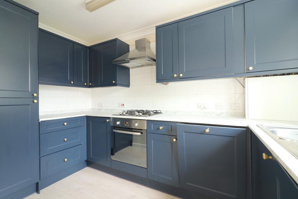 Property photo 1 of 14 Kitchen