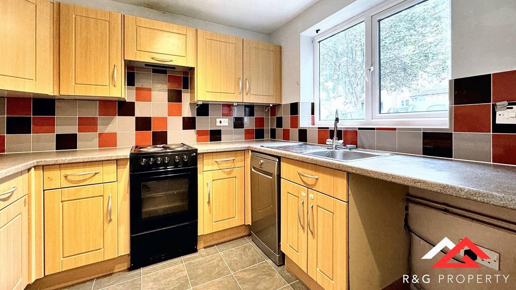 Property photo 3 of 10 9B4Yxgcykuoa5Qp_Gj22Fa