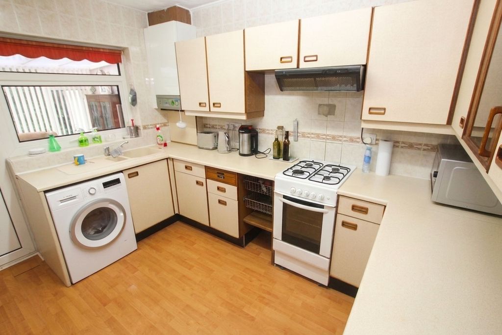 Property photo 3 of 18