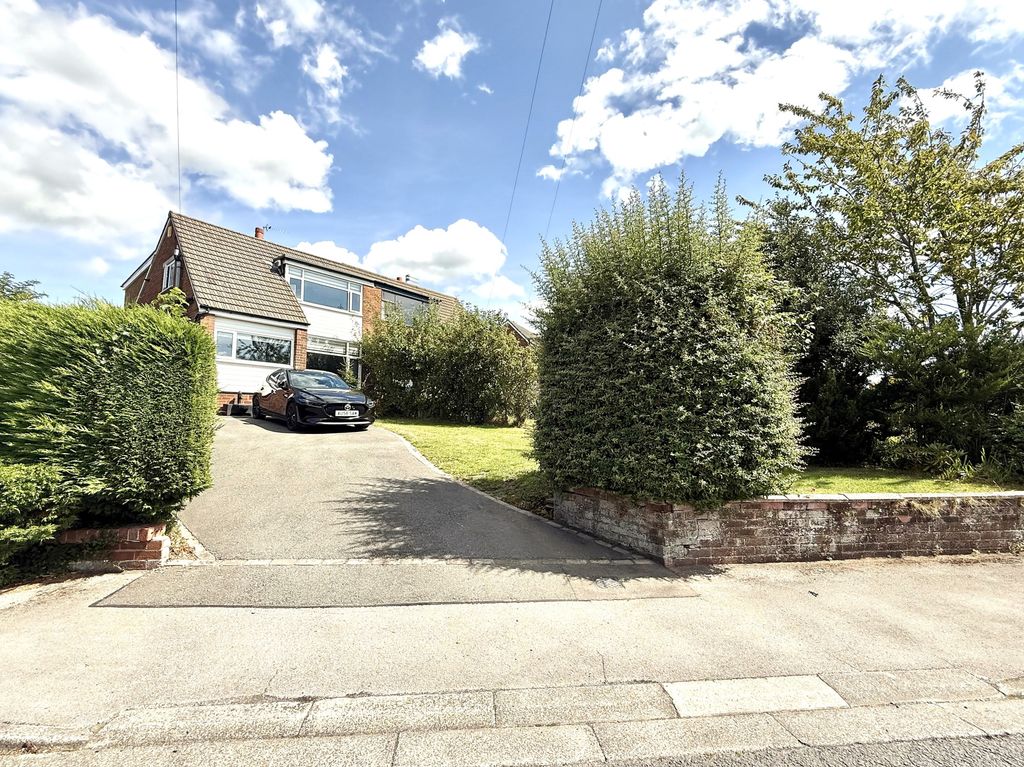 Property photo 1 of 30