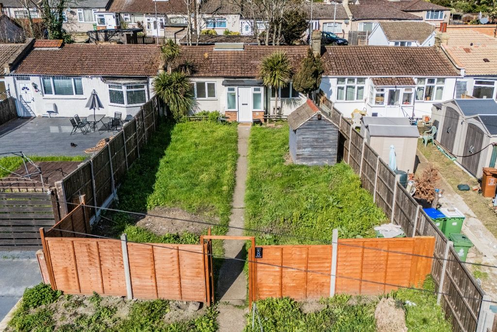 Property photo 1 of 12 4972561