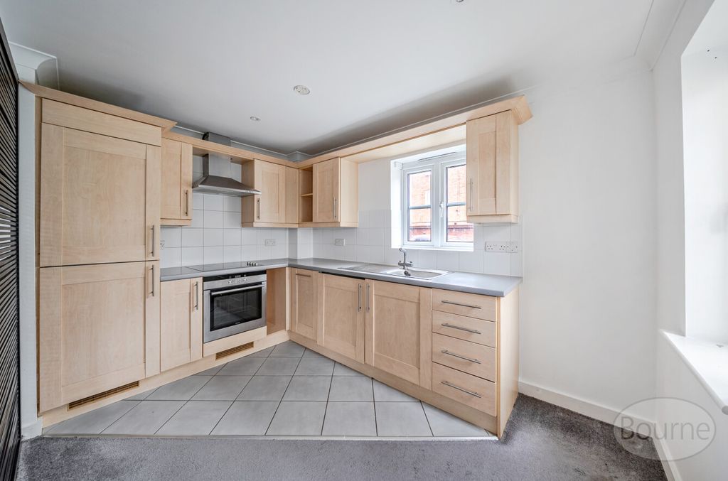 Property photo 2 of 9 0c7c9Cb2-B44F-471...