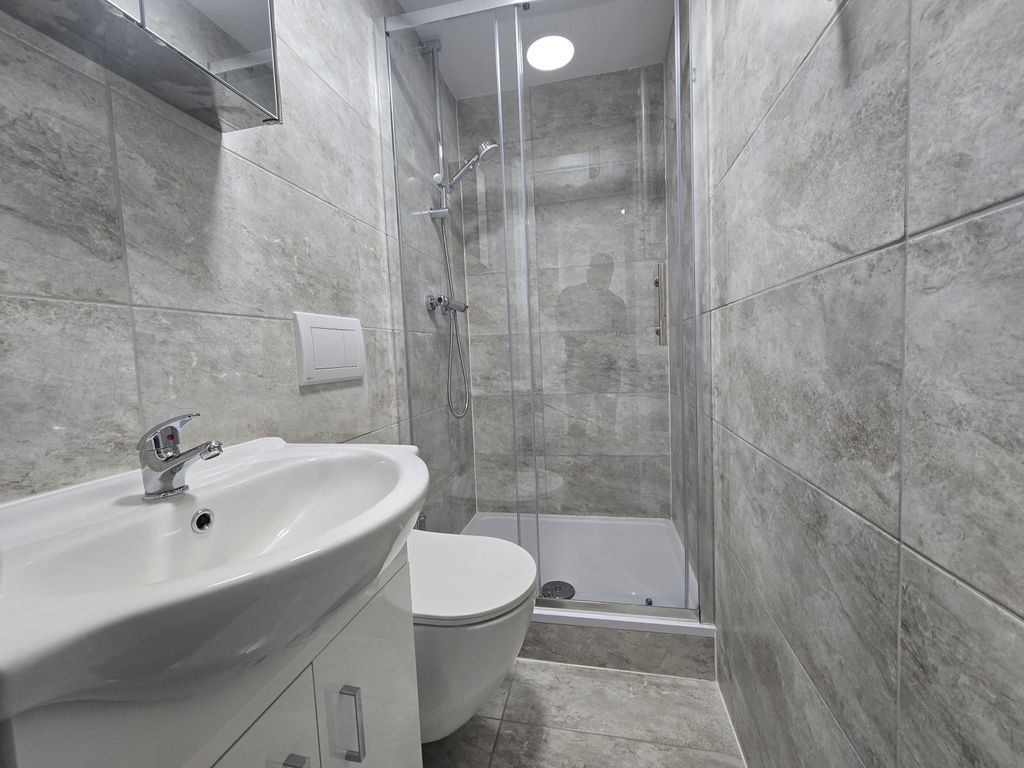 Property photo 2 of 6 Gallery