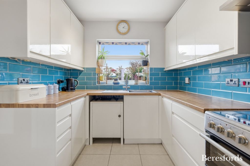 Property photo 3 of 25 Picture No. 20