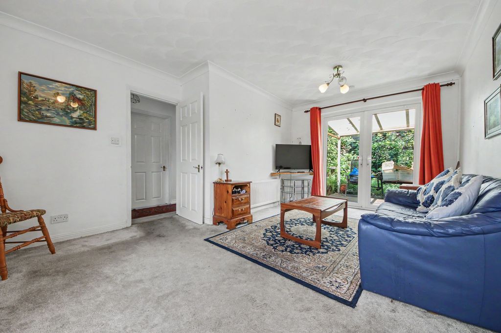 Property photo 2 of 16