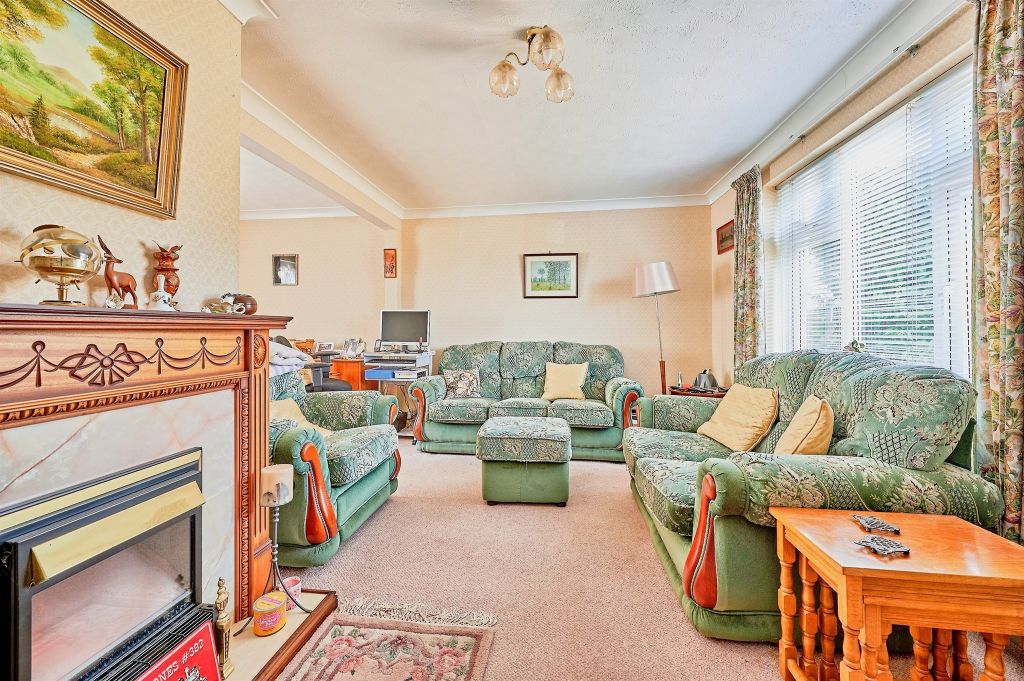 Property photo 2 of 18