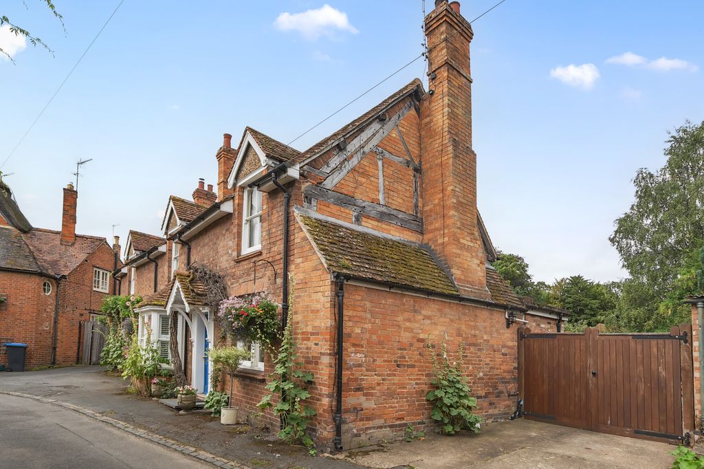 Property photo 2 of 26