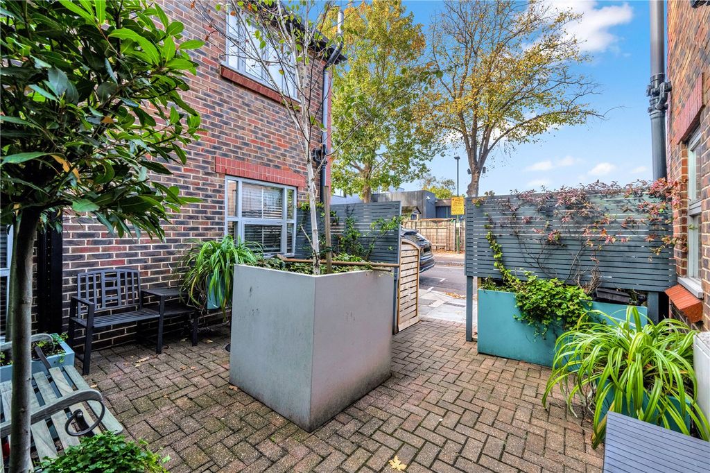 Property photo 2 of 8 Picture No. 07